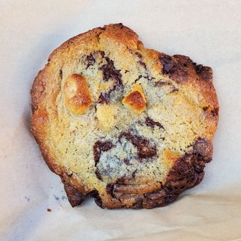 maman - Nutty chocolate chip cookie - Coffee & Tea Near Me - New York, New York maman - Nutty chocolate chip cookie - Coffee & Tea Near Me - New York, New York