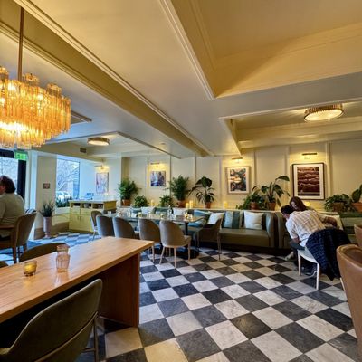 Clayton Hotel & Members Club by null