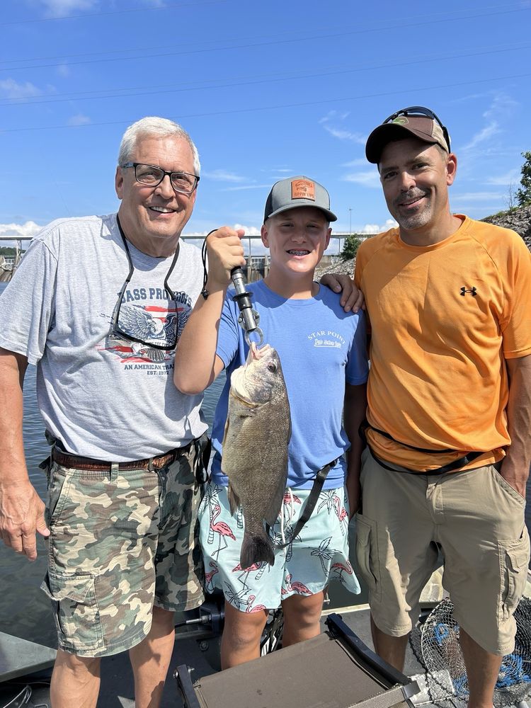 Ty 1 On Fish'n Logo