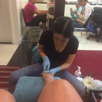 Zen Nails & Spa - Nail Salons Near Me - Media, Pennsylvania