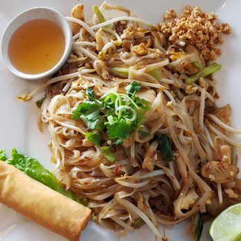 TomYumKung Thai Cafe - Chicken pad thai - Thai Near Me - Carrollton, Texas TomYumKung Thai Cafe - Chicken pad thai - Thai Near Me - Carrollton, Texas