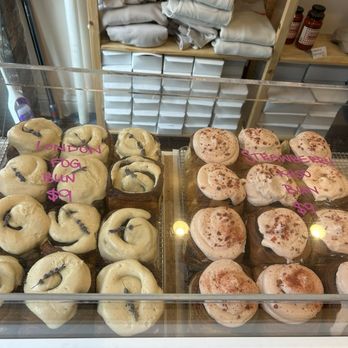 Tall Poppy - Bakeries Near Me - New York, New York