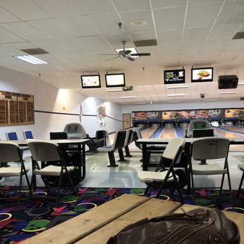 Antelope Lanes - empty lanes - Bowling Near Me - Prescott Valley, Arizona