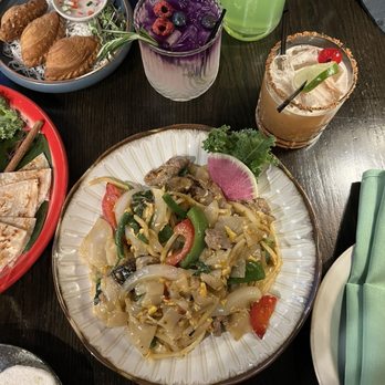 Kiin Thai Sushi - Pad see ew - Thai Near Me - Cambridge, Massachusetts