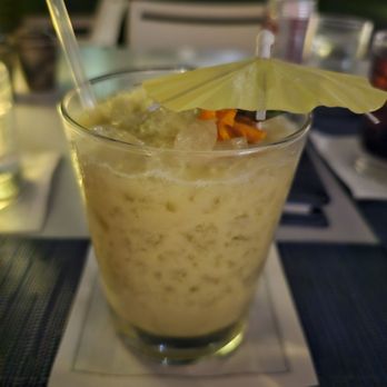 Halekulani Hotel - Yellow Umbrella cocktail - Hotels Near Me - Honolulu, Hawaii Halekulani Hotel - Yellow Umbrella cocktail - Hotels Near Me - Honolulu, Hawaii