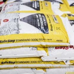 Pleasants Hardware - Snow melt and ice melt