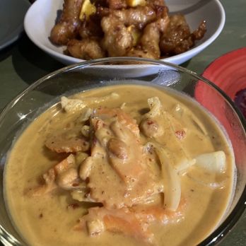 Thai Pavilion - Massaman Curry and Orange Chicken - Thai Near Me - Covington, Kentucky