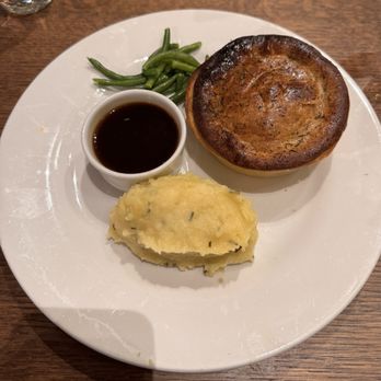 Cafe Rouge - Chicken, Ham Hock & Leek Pie - French Near Me - London, XGL Cafe Rouge - Chicken, Ham Hock & Leek Pie - French Near Me - London, XGL