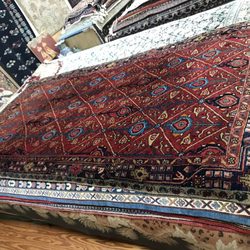 Hooshang Oriental Rug Gallery