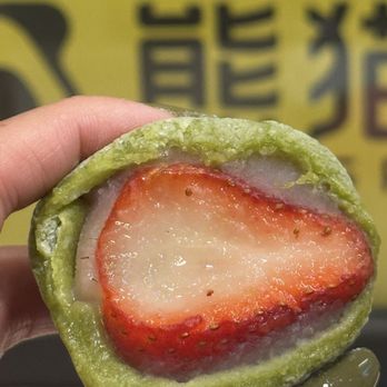 Matcha Ren - Matcha strawberry daifuku mochi - Ice Cream & Frozen Yogurt Near Me - Arcadia, California