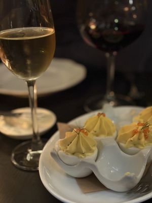 Wayfare Tavern by null