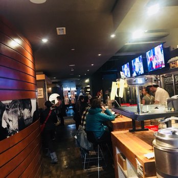 Bear Street Tavern - Pizza Near Me - Banff, Alberta Bear Street Tavern - Pizza Near Me - Banff, Alberta