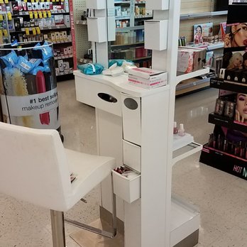 Walgreens - Inexpensive way to look pretty here - Drugstores Near Me - Houston, Texas