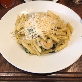 Carnation Cafe - Shrimp pasta - American Near Me - Anaheim, California