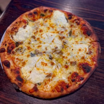 Tanglewood Pizza Company - Tangled Bianca - Pizza Near Me - Advance, North Carolina Tanglewood Pizza Company - Tangled Bianca - Pizza Near Me - Advance, North Carolina
