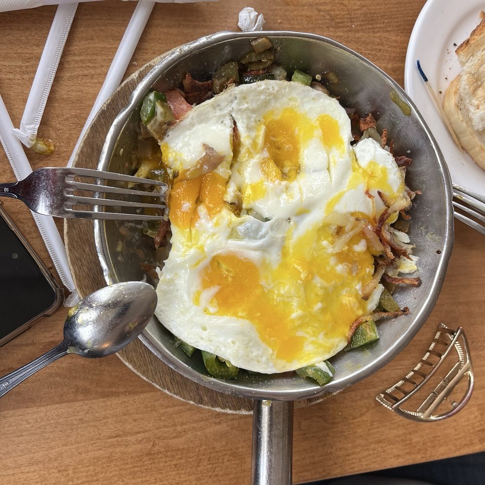 Jasper's Cafe - Veggie Skillet - Breakfast & Brunch Near Me - Glenview, Illinois Jasper's Cafe - Veggie Skillet - Breakfast & Brunch Near Me - Glenview, Illinois