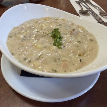 Linn's Restaurant - Clam chowder - American Near Me - Cambria, California Linn's Restaurant - Clam chowder - American Near Me - Cambria, California