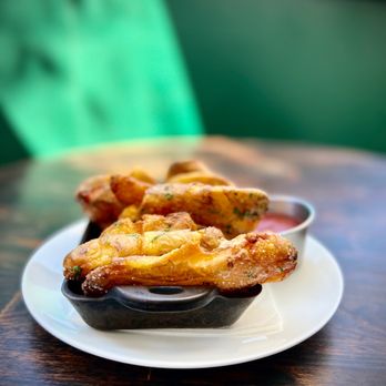Wally's - Twice-Fried Smashed Fingerling Potatoes - New American Near Me - Beverly Hills, California