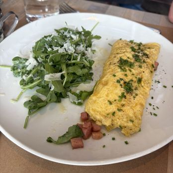 Love & Salt - Fra' Mani & Cheese Omelette - Italian Near Me - Manhattan Beach, California Love & Salt - Fra' Mani & Cheese Omelette - Italian Near Me - Manhattan Beach, California