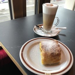 Apfelstrudel