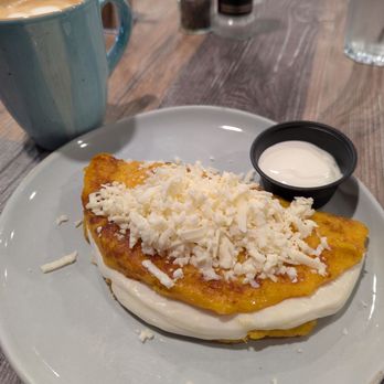 Luka Restaurant - Classic Cachapa - Latin American Near Me - Plantation, Florida