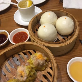 MingHin Cuisine - Shrimp dumplings & egg yolk custard bun - Dim Sum Near Me - Chicago, Illinois