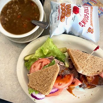 Silver Spring Family Diner - ROAST BEEF SANDWICH WITH SOUP OF THE DAY - Diners Near Me - Silver Spring, Pennsylvania