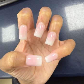 Lee Nails Bar - Nail Salons Near Me - San Antonio, Texas