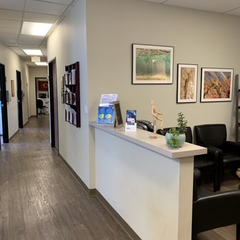 Cripe Chiropractic - Many treatment rooms for their many patients - Chiropractors Near Me - Newport Beach, California Cripe Chiropractic - Many treatment rooms for their many patients - Chiropractors Near Me - Newport Beach, California