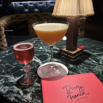 Dirty French Steakhouse - Drinks at the lounge before dinner - French Near Me - Miami, Florida Dirty French Steakhouse - Drinks at the lounge before dinner - French Near Me - Miami, Florida