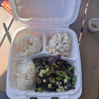 Roxy's Island Grill - I literally paid $20 for rice and Mac and the meat was dry and overcooked! I'll never go again and I encourage folks to go somewhere else - Hawaiian Near Me - Tualatin, Oregon