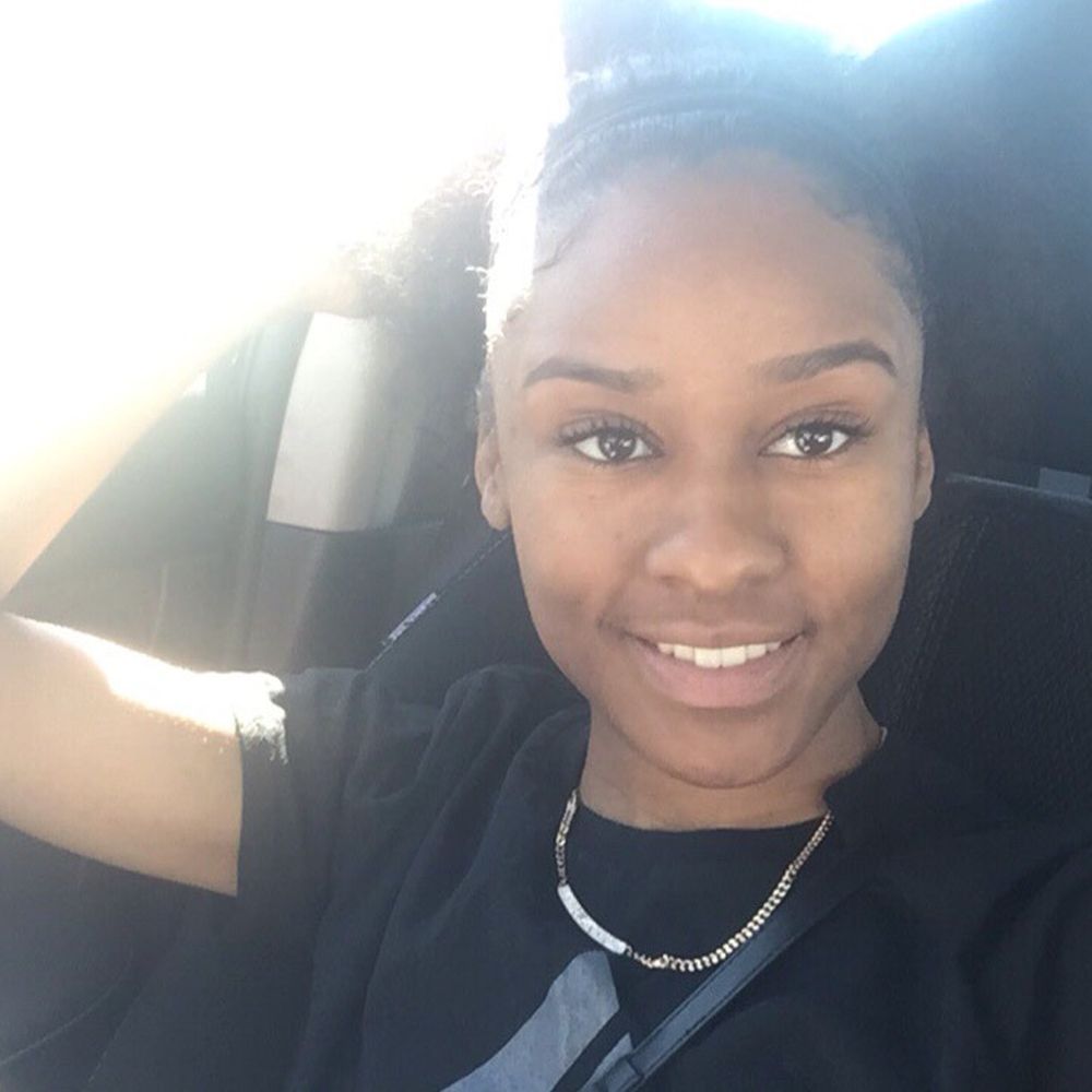 Love my eyebrows ! Love my eyebrows !