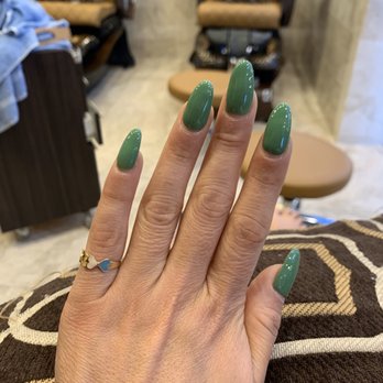 Luxurious Nail Lounge - Beautiful color - Nail Salons Near Me - Huntington Beach, California