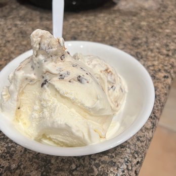Cold Stone Creamery - Ice Cream & Frozen Yogurt Near Me - Roseville, California Cold Stone Creamery - Ice Cream & Frozen Yogurt Near Me - Roseville, California