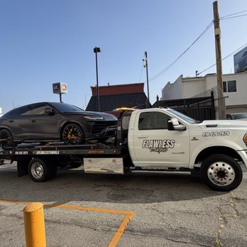 Flawless Towing - LAMBORGHINI URUS - Towing Near Me - Los Angeles, California Flawless Towing - LAMBORGHINI URUS - Towing Near Me - Los Angeles, California