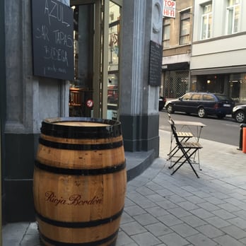 Azul Brasserie - The entrance and the menu (12 options) - Spanish Near Me - Ixelles, BRU