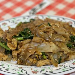 Sweet Rice and Spice - Pad See Ew