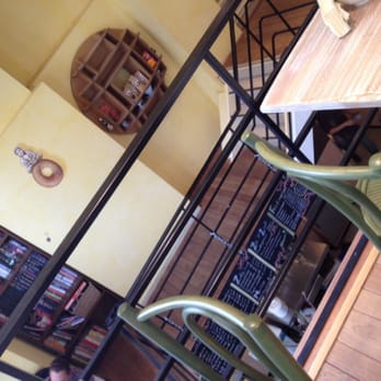 Bagels & Beans - Coffee & Tea Near Me - Tilburg, New Brunswick