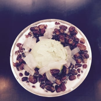 Mango Mango Dessert - 白雪雪山红豆爽 - Desserts Near Me - Flushing, New York