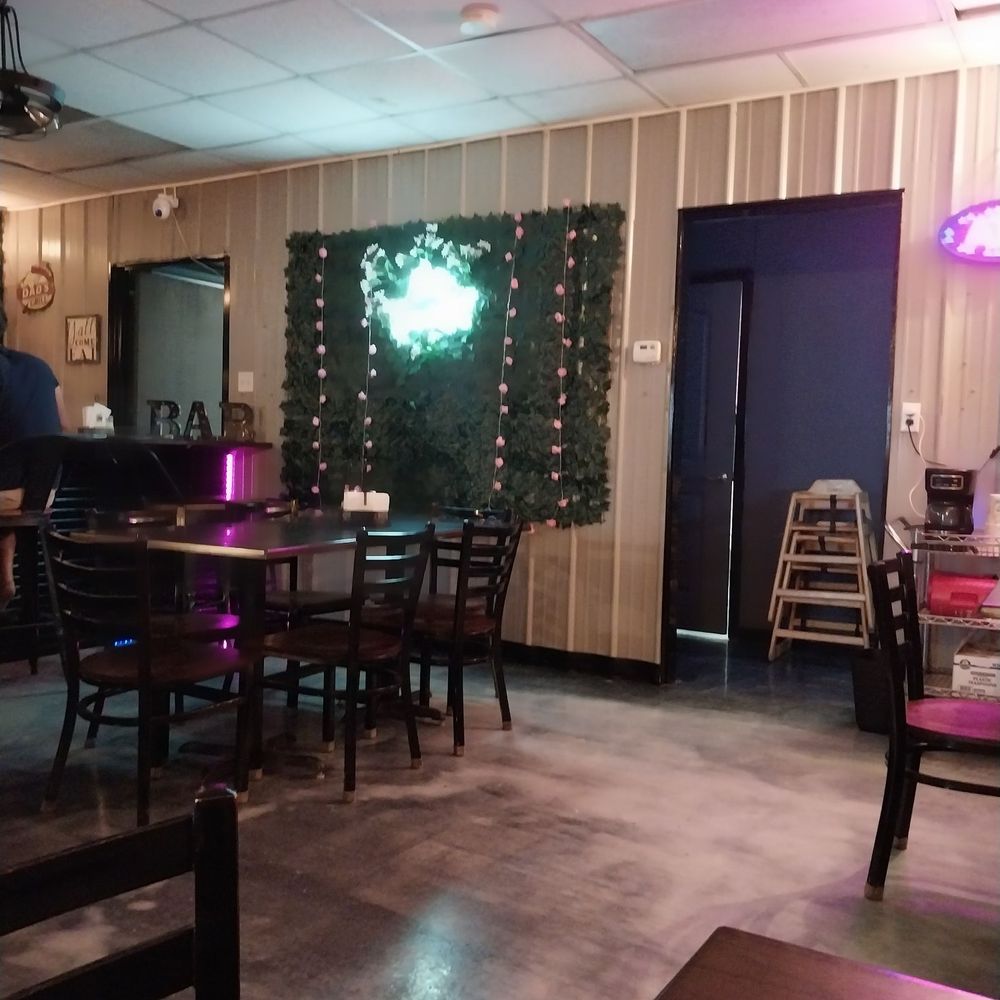 Dad's Bar & Grill - Bars Near Me - Empire, Louisiana