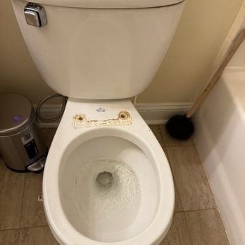 Isa Cleaning Service - Before - Home Cleaning Near Me - Woodbridge, Virginia Isa Cleaning Service - Before - Home Cleaning Near Me - Woodbridge, Virginia
