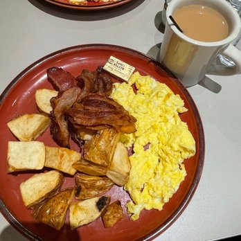 The Paramount - Paramount Breakfast - Breakfast & Brunch Near Me - Boston, Massachusetts The Paramount - Paramount Breakfast - Breakfast & Brunch Near Me - Boston, Massachusetts