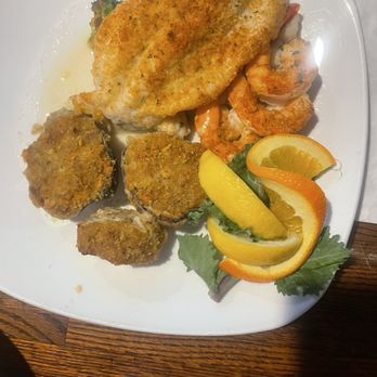 Popei's Clam Bar - Broiled sampler - Seafood Near Me - Bethpage, New York