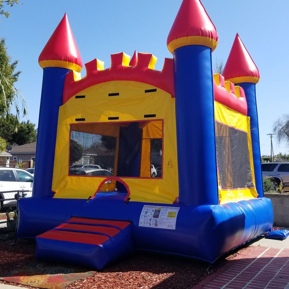 Cal Jump - Perfect size and super clean! - Bounce House Rentals Near Me - Redondo Beach, California Cal Jump - Perfect size and super clean! - Bounce House Rentals Near Me - Redondo Beach, California
