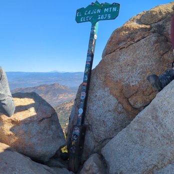 El Cajon Mountain Hiking Trail - It doesn't count unless you touch this sign - Hiking Near Me - El Cajon, California El Cajon Mountain Hiking Trail - It doesn't count unless you touch this sign - Hiking Near Me - El Cajon, California