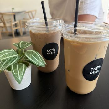 Coffeeism - Banana Foster Latte and Dark Chocolate Mocha - Desserts Near Me - Palm Springs, California Coffeeism - Banana Foster Latte and Dark Chocolate Mocha - Desserts Near Me - Palm Springs, California