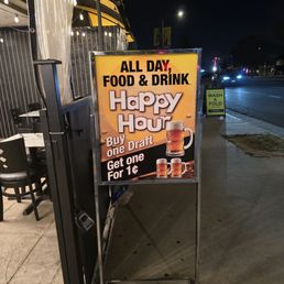 Happy hour deals buy one get next for 1 cent draft or bottle!!!!