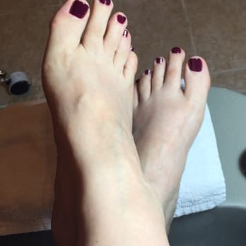 Apache Nails - Hooray!  Pretty Toe Nails at Apache Nails!  And, I learned 2 words in Vietnamese!!!! - Nail Salons Near Me - Rochester, Minnesota