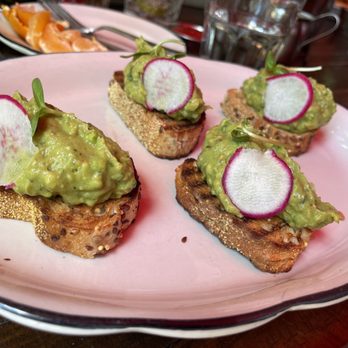 Park Tavern - Vegan Avocado Toast (sub a side of Avo for eggs) - New American Near Me - Delray Beach, Florida