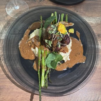 Eves Eatery - Filet mignon w/ peppercorn sauce - Pizza Near Me - Carson City, Nevada